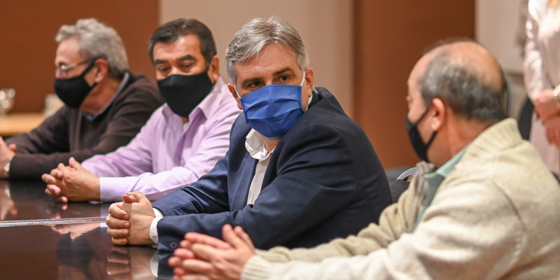 Acuerdo Con Taxistas Y Remiseros
