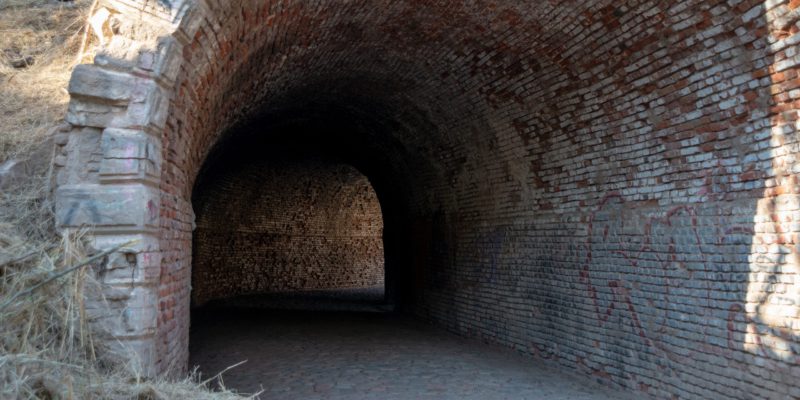 Redescubren El Empedrado Y Las Acequias De Acceso A La “Cueva Del Oso”