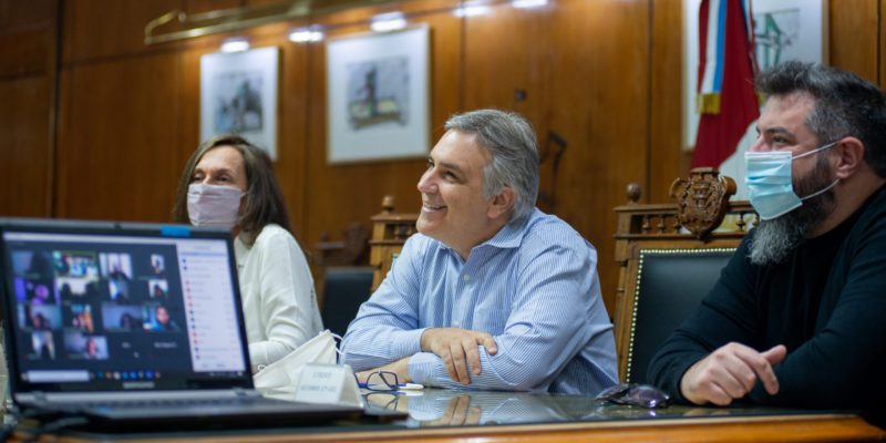 Llaryora Escuchó La Agenda De Los Niños Para La Ciudad