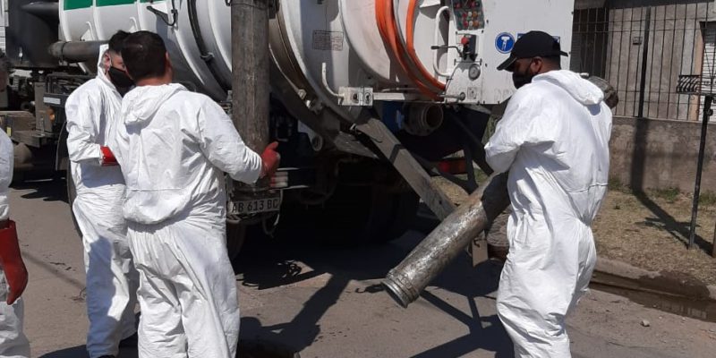 De Manera Preventiva, Limpian Cámaras De Registro Cloacal En Zona Sur