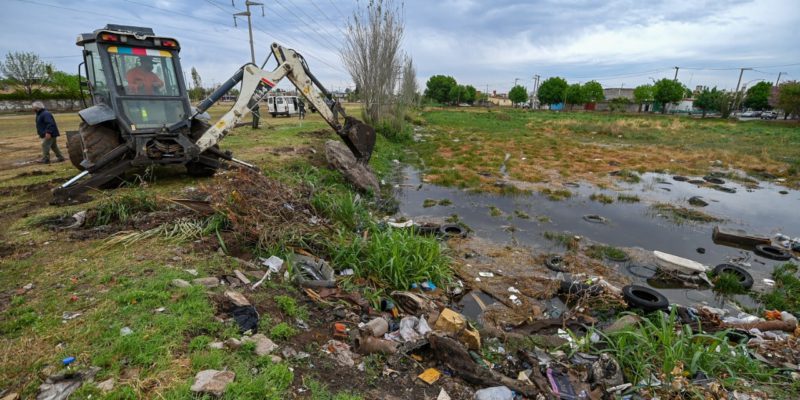 Limpian Lagunas Pluviales De Retención En Barrio Juan Pablo II