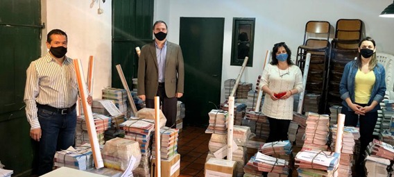 La Municipalidad De Córdoba Entregó Material Bibliográfico Para Estudiantes Y Docentes