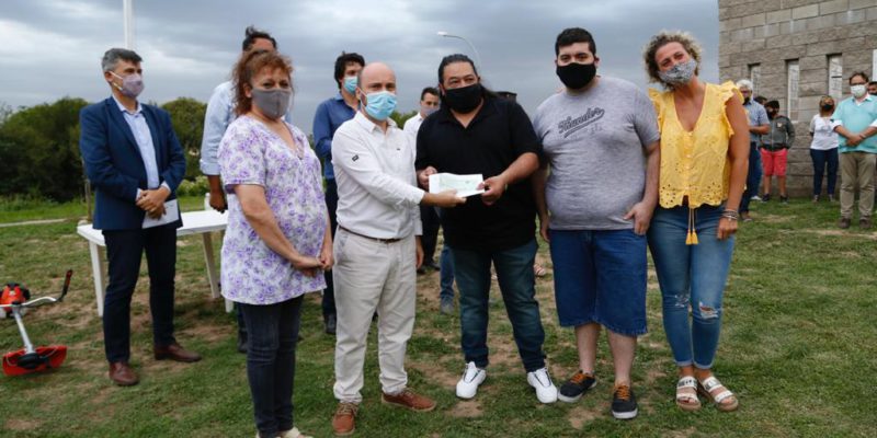 La Municipalidad Entregó Fondos A Centros Vecinales Para El Cuidado De Plazas