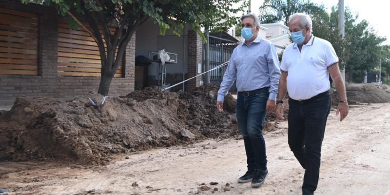 Llaryora Supervisó La Obra De Aliviador Cloacal Que Beneficiará A Cinco Barrios