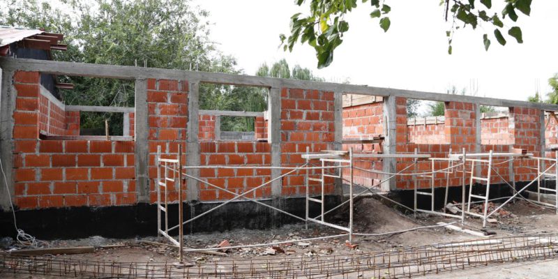Avanza La Construcción De Las Primeras Cinco Aulas En Escuelas Municipales