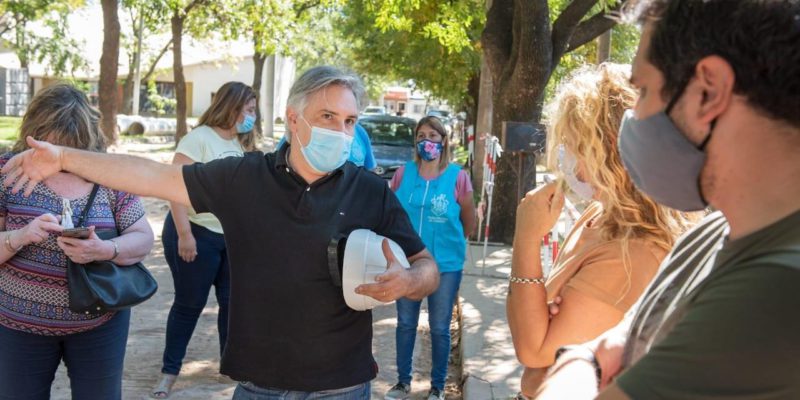 LLaryora Supervisó El Avance De Obra Del Colector Cloacal De Barrio Inaudi