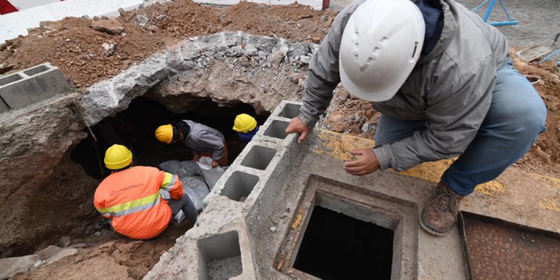 Iniciaron Los Trabajos De Reparación En El Desagüe De Avenida Vélez Sársfield