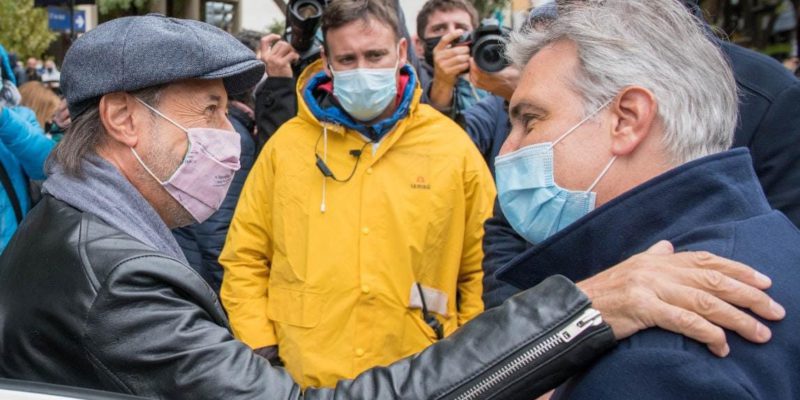 Llaryora Saludó A Guillermo Francella Y Al Director Marcos Carnevale