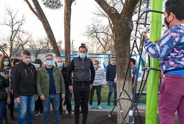 Barrio Comercial: El Intendente Inauguró Las Obras De Recuperación De La Plaza “Abuelas De Plaza De Mayo”