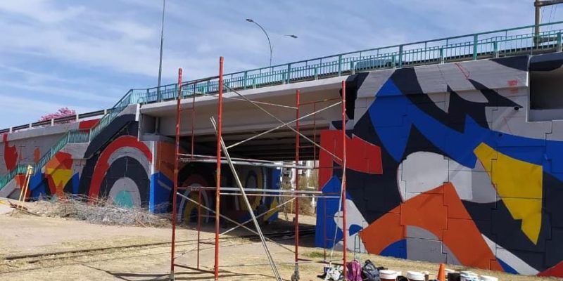 El Puente Vélez Sársfield Ilumina La Avenida Cruz Roja Con Un Impactante Mural Artístico