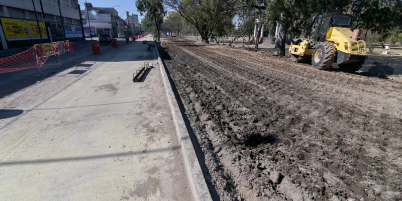 Bv. Las Heras, Con Calzada Reducida Por El Avance De Las Obras Del Nuevo Parque Las Heras-Elisa