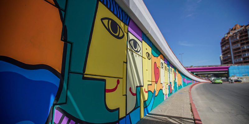 Dos Puentes Cercanos A La Terminal Embellecen La Ciudad Con Colorido Arte Urbano