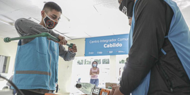 Servidores Urbanos Se Capacitaron En Termofusión Para Realizar Conexiones De Agua En Domicilios