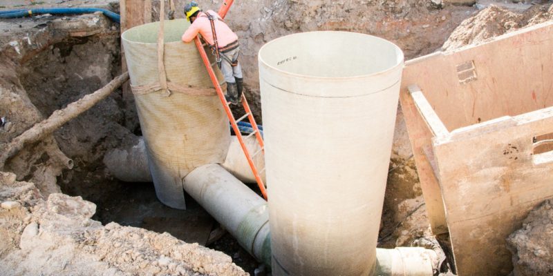 Avanzan Las Obras En Villa Páez Con La Instalación De Una Nueva Boca De Registro En Arturo Orgaz