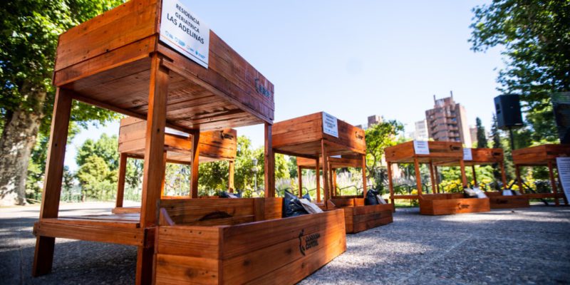 Proyecto Huertas En Altura: La Municipalidad Entregó Elementos Para Personas Mayores De 17 Residencias Geriátricas