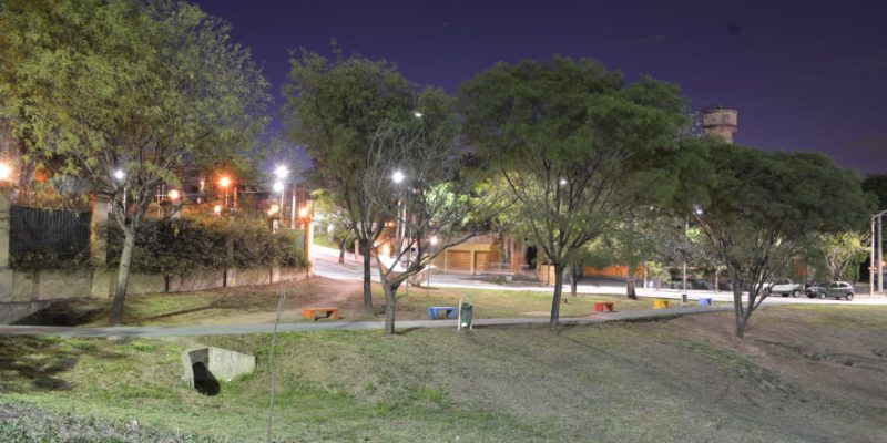 La Municipalidad Iluminó La Totalidad De Barrio Colinas De Vélez Sársfield