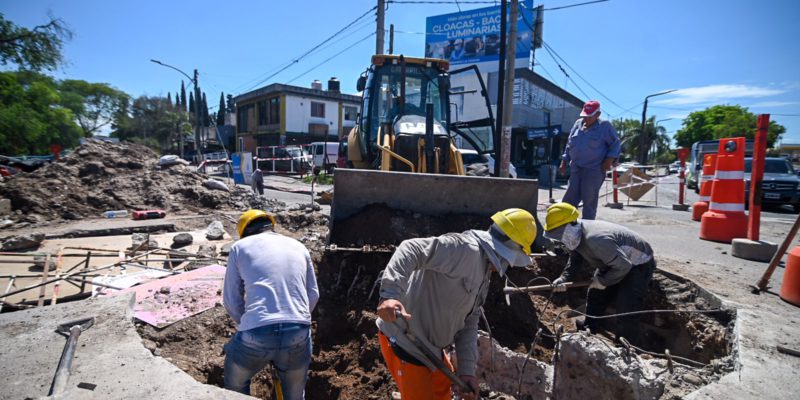 La Municipalidad Corta Costanera Norte En Puente Tablada Por Obra De Aliviador Cloacal