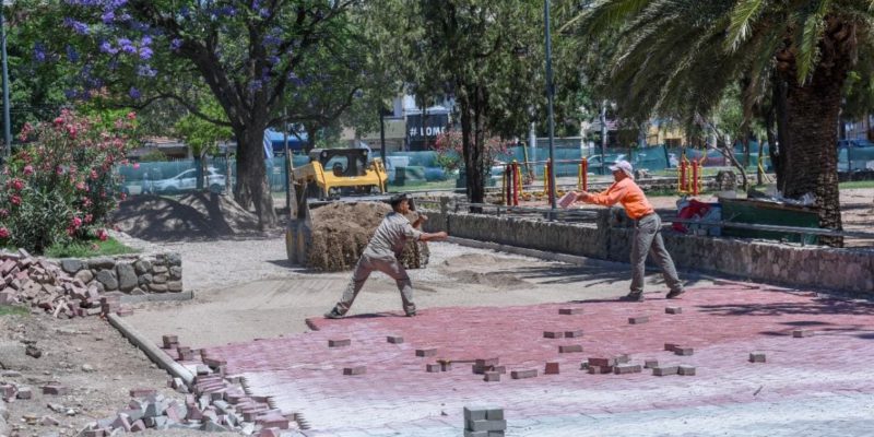 Alta Córdoba: Con Nuevo Adoquinado De Veredas Y Paseos, Avanza La “nueva” Plaza Rivadavia