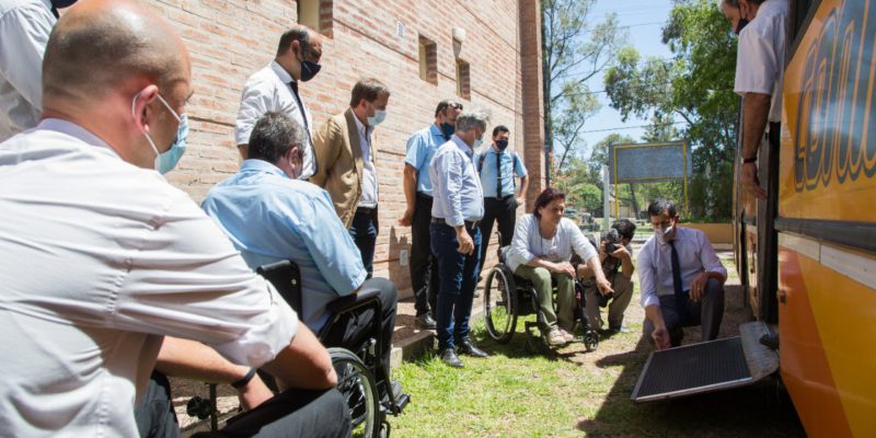 Choferes De Colectivos Urbanos Se Capacitaron En Trato Adecuado A Personas En Sillas De Ruedas