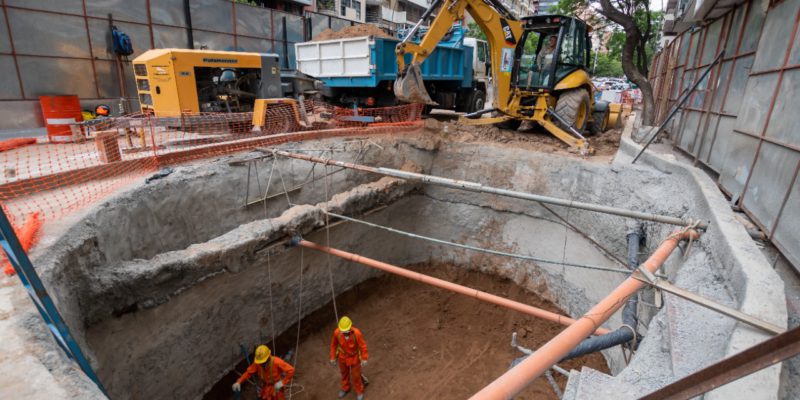 Trasladan La Cámara De Una Subestación Transformadora