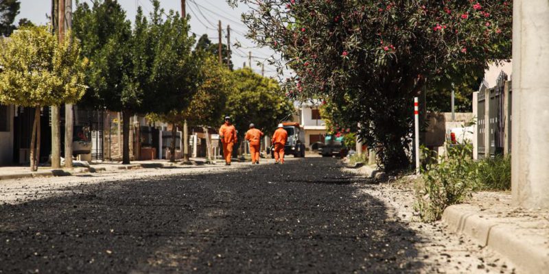 Comenzó La Pavimentación De 37 Cuadras En Barrio Los Sauces