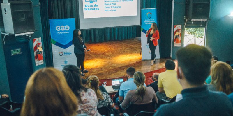 Personal Municipal De Los CPC Se Capacita En Herramientas Digitales