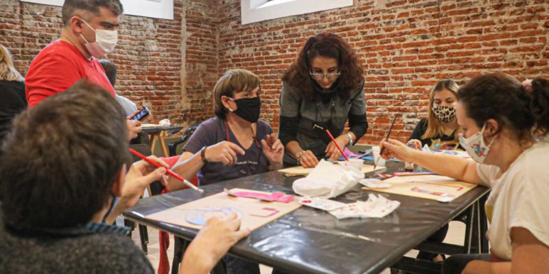 La Municipalidad Relanza Talleres Artísticos Y Recreativos Gratuitos Para Personas Con Discapacidad