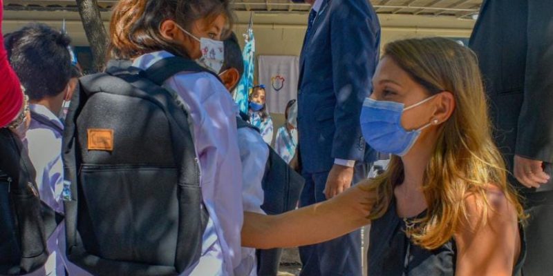 Mochilas Recicladas Para Los Alumnos De Primer Grado
