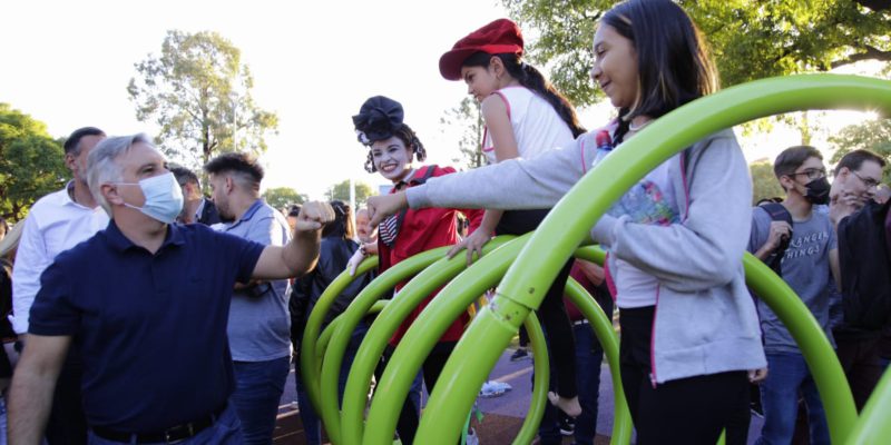 Los Vecinos De Pueyrredón Ya Disfrutan De La Histórica Plaza Alem Que Luce Totalmente Renovada