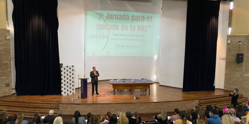 Más De 180 Docentes Municipales Participaron De La Primera Jornada Para El Cuidado De La Voz Y La Audición