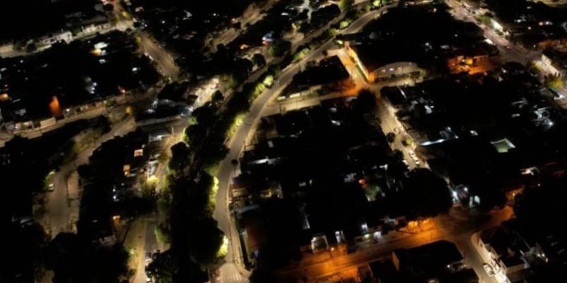 La Cañada, Iluminada De Punta A Punta