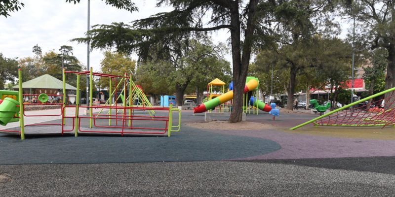 La Plaza Jerónimo Del Barco, Con Nuevas Veredas Y Juegos Para Niños