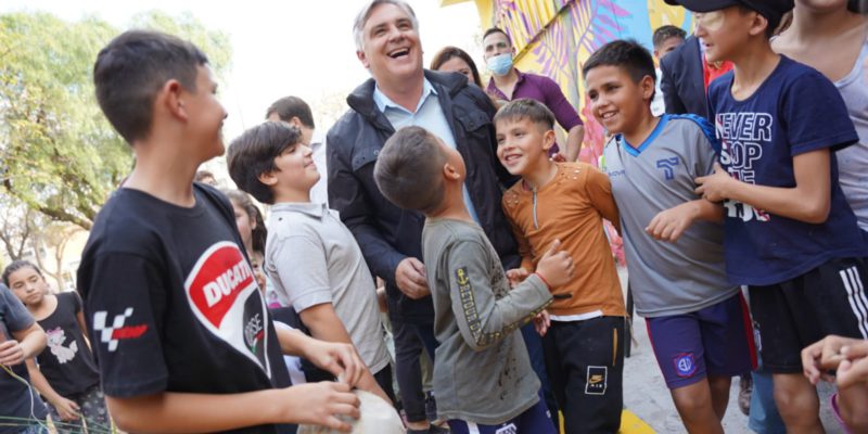 Vecinos De Barrio Kennedy Ya Disfrutan De Su Nueva Plaza