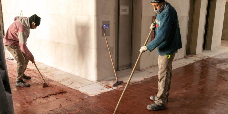 Palacio 6 De Julio: Colocan Nuevos Pisos Graníticos En Su Planta Baja Y Entrepiso