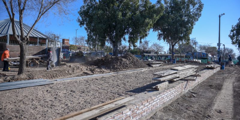 Comenzaron Las Primeras Construcciones En Plaza 12 De Octubre