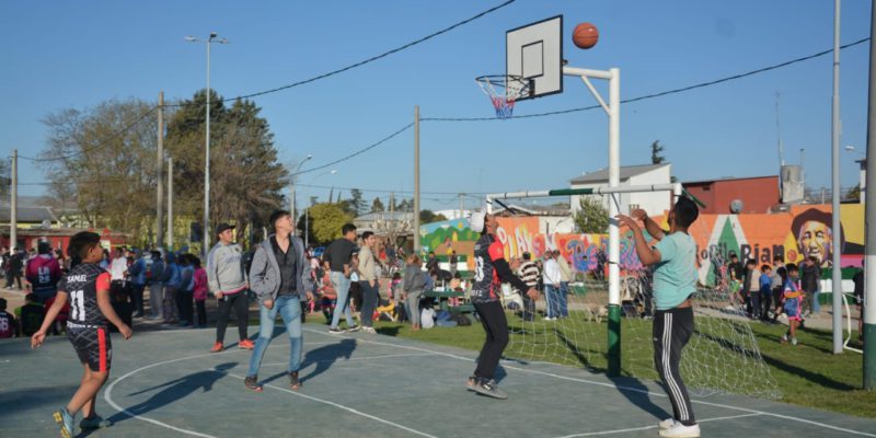 Quedó Inaugurado El Playón Deportivo De Barrio Los Boulevares