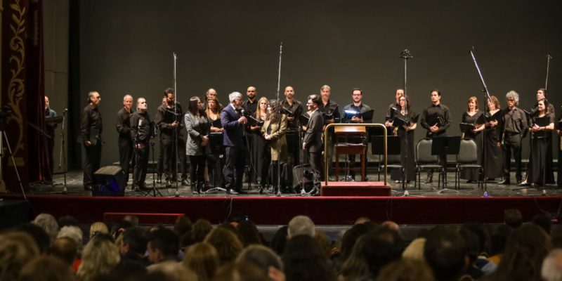 El Coro Municipal Festejó Sus 50 Años Con Un Multitudinario Concierto De Gala En El Teatro Del Libertador