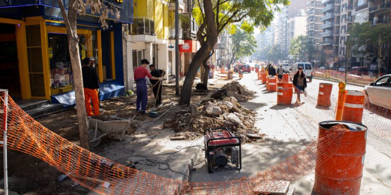 Comenzó La Renovación De Veredas En Las Avenidas Chacabuco-Maipú