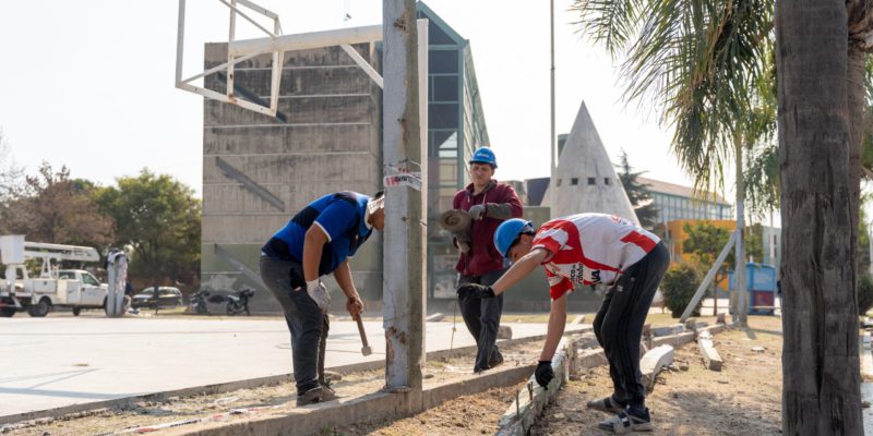 Avanza La Recuperación Del Playón Deportivo Del CPC Villa El Libertador