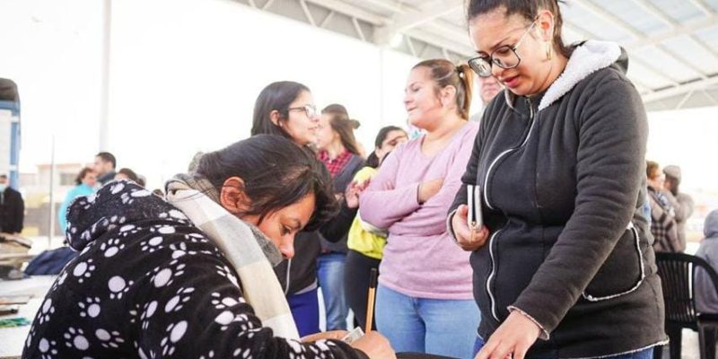 Comenzó La Distribución Barrial De Ecolentes A Personas Con Disminución Visual