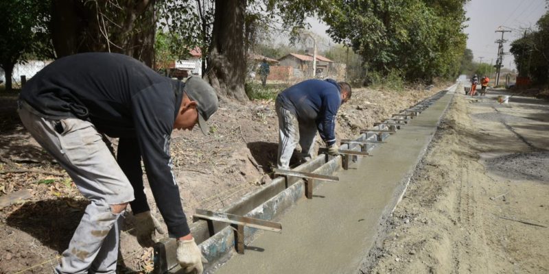 Pavimentan 20 Cuadras De La Calle Rotary Internacional