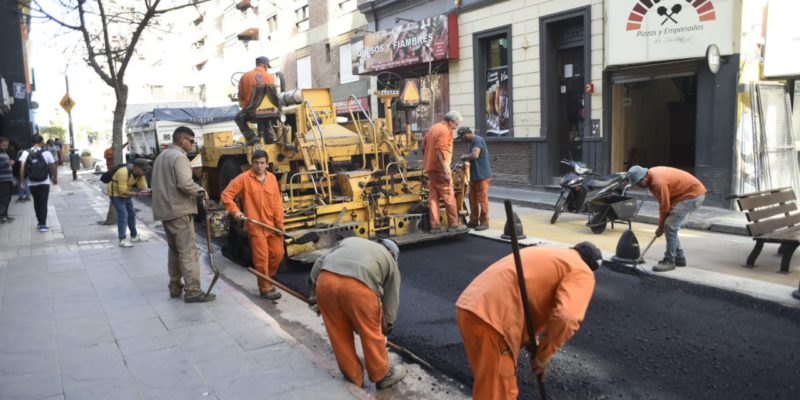 Repavimentan La Calle Rondeau