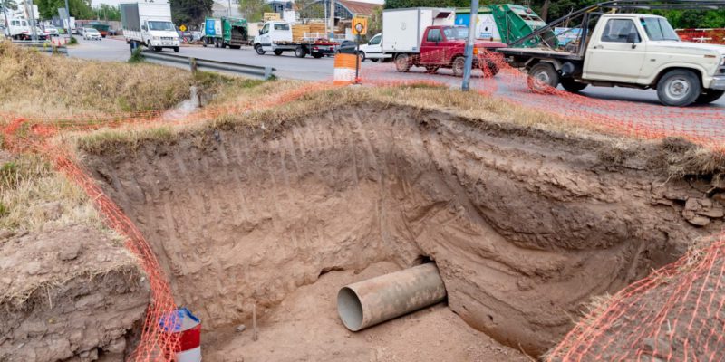 Refuerzo De Agua De La Zona Sur: Vía Túnel, Continúa La Obra Bajo El Nudo Vial De Avenida Vélez Sársfield