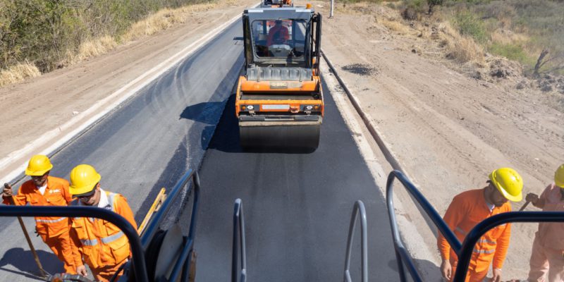 Camino A Chacra De La Merced: Asfaltan Los últimos Tramos Cerca De Barrio La Floresta